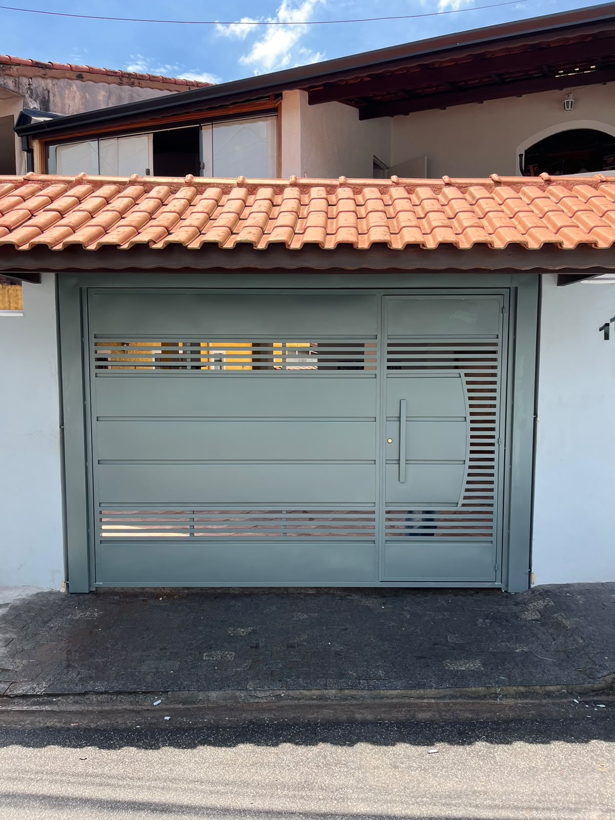 Portão Basculante Chapa Cartola